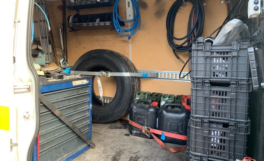 Fourgon atelier pneumatique Iveco Daily 170V16 2019 – VENDU