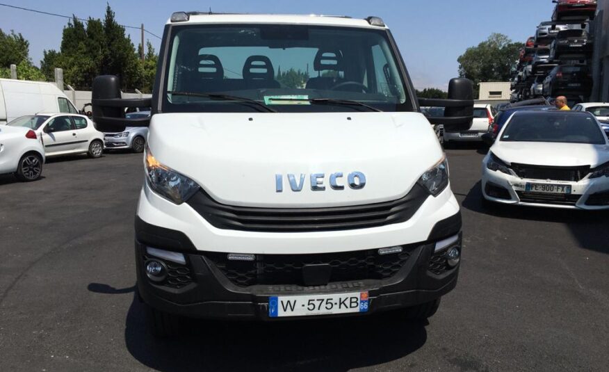 Dépanneuse VL Iveco Daily 180/70 Plateau/Panier 2020 – VENDU