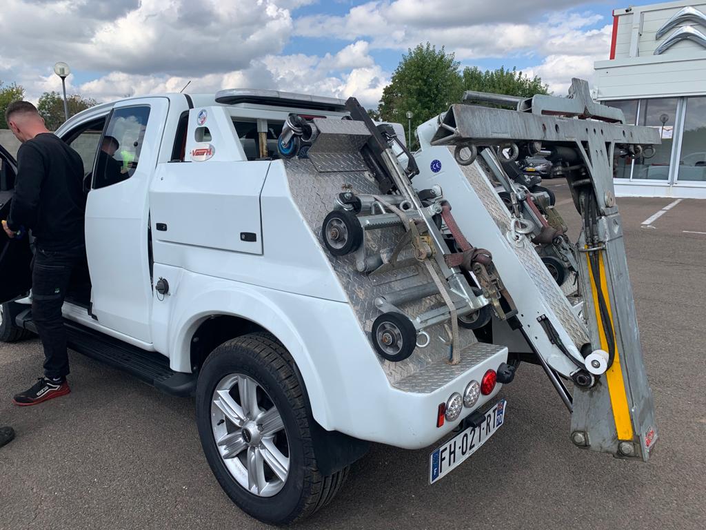 4X4 Panier Isuzu Dmax 2019 – VENDU
