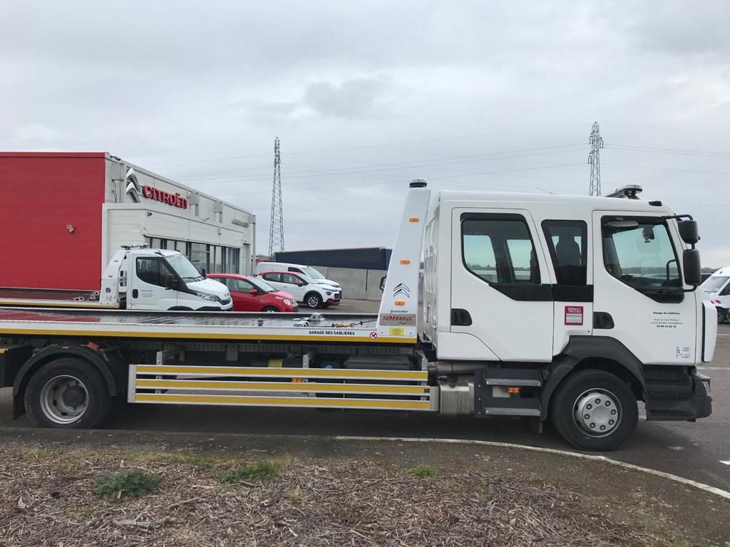Dépanneuse VL Renault D13 Double Cabine 2019 – VENDU