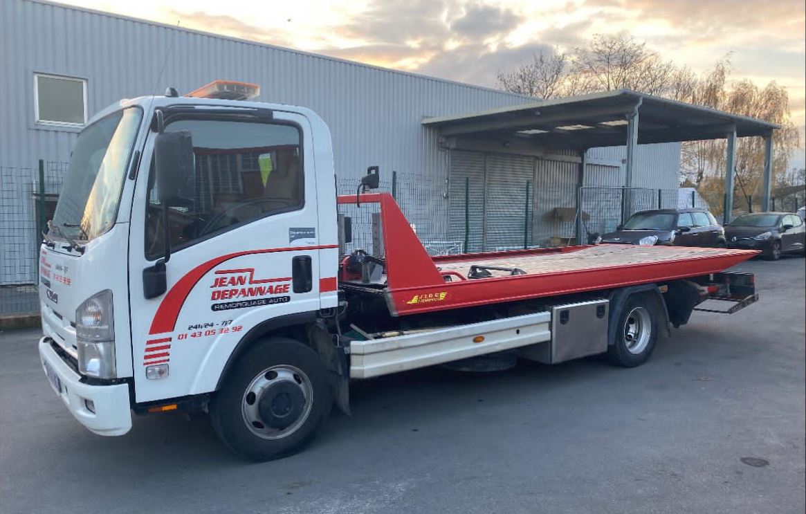 Dépanneuse VL Isuzu N-Evolution Plateau/Panier Jige 2012 – VENDU