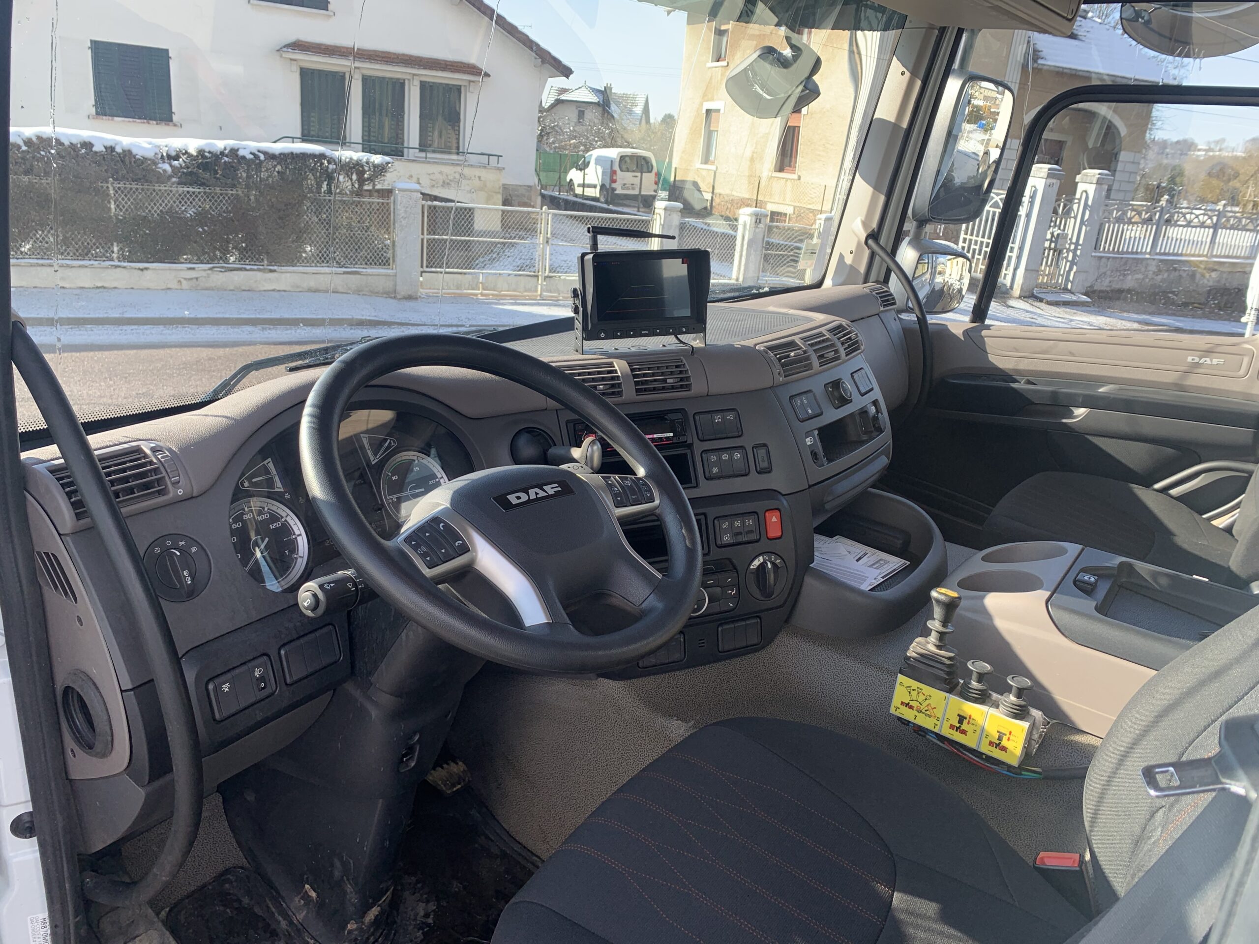 Camion bi-benne Daf CF 480 8X4 2020 – VENDU