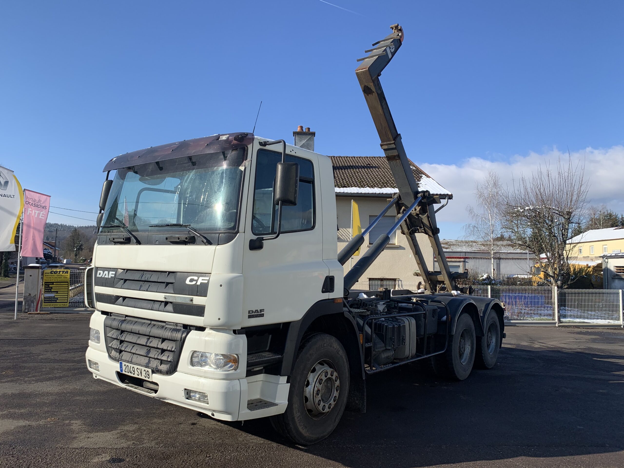 Camion polybenne Daf CF 430 6X4 2005 – VENDU