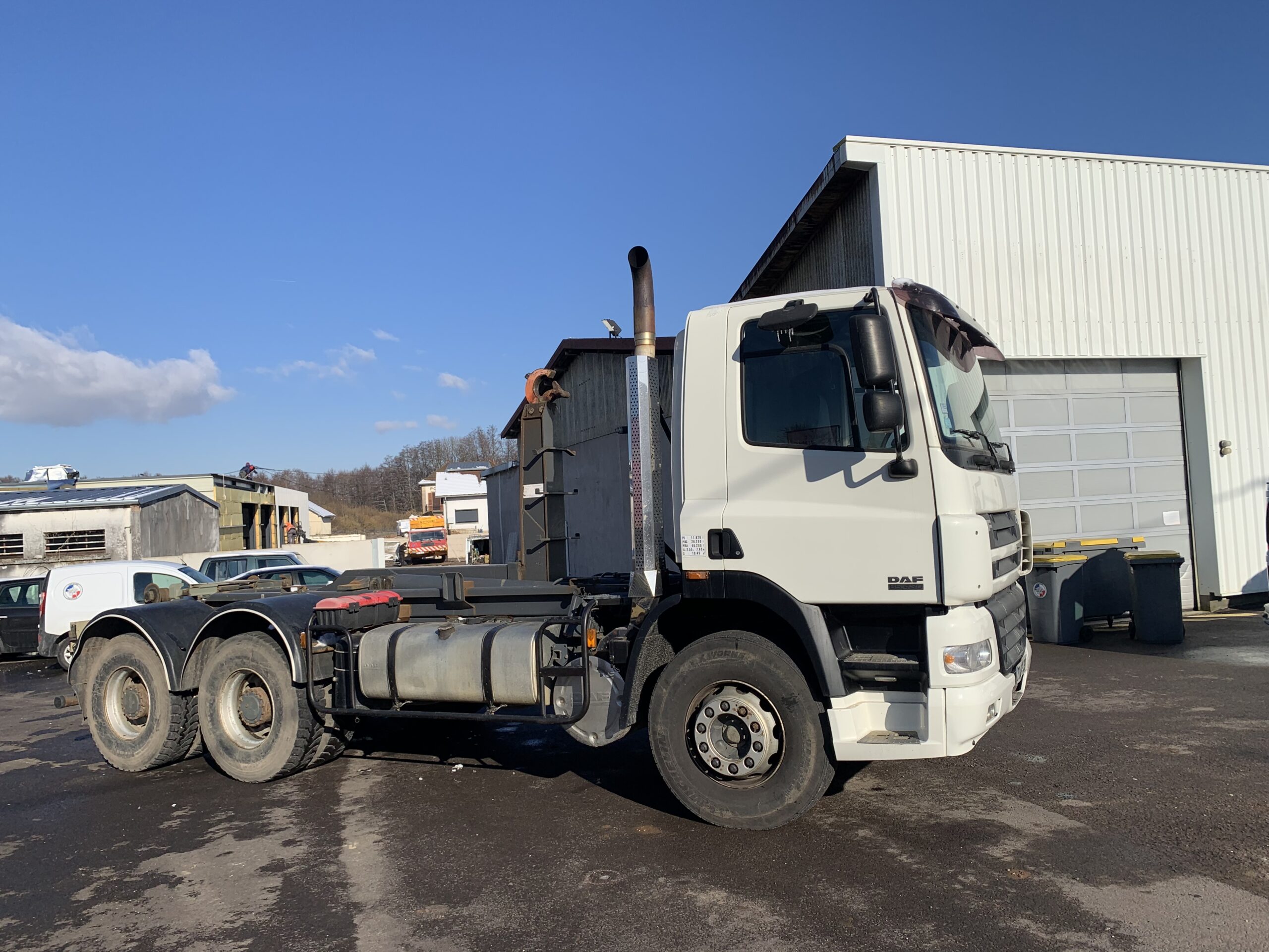 Camion polybenne Daf CF 430 6X4 2005 – VENDU