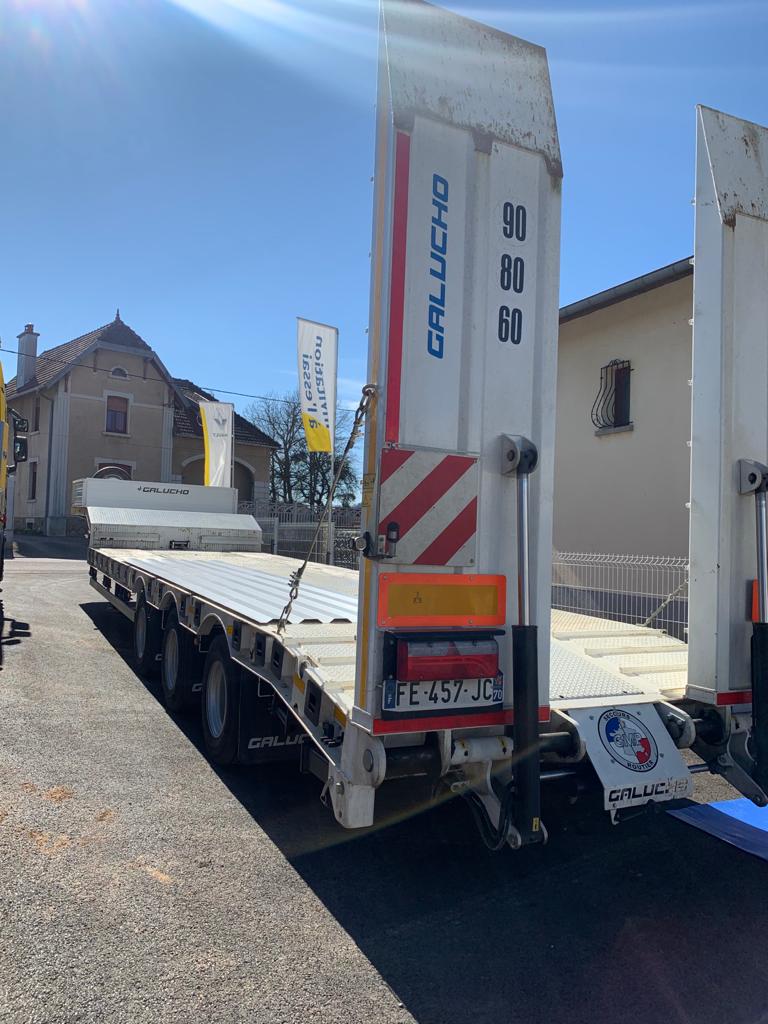Semi-remorque porte-engin Galucho 2019 – VENDU
