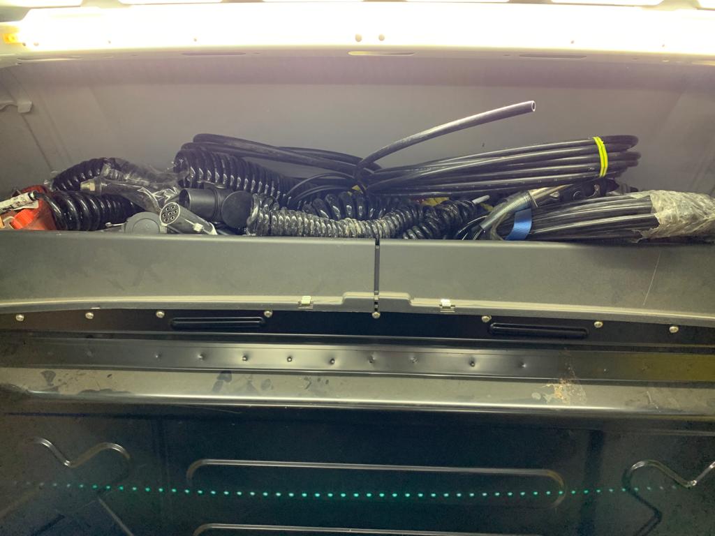 Fourgon atelier pneumatique Iveco Daily 35S16V16 16m3 L4H2 2019 – VENDU