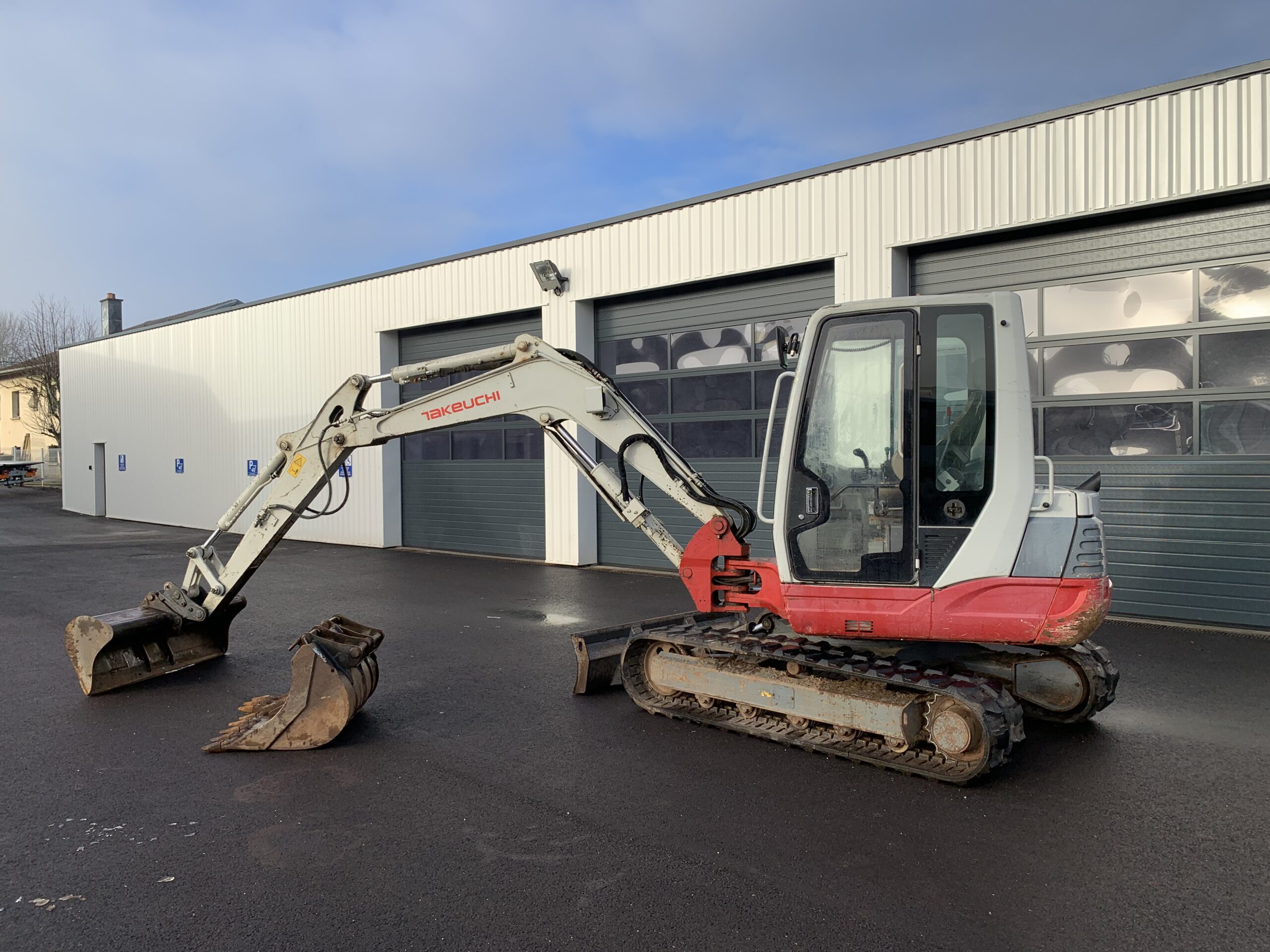 Mini-pelle 5T Takeuchi TB 250 2013